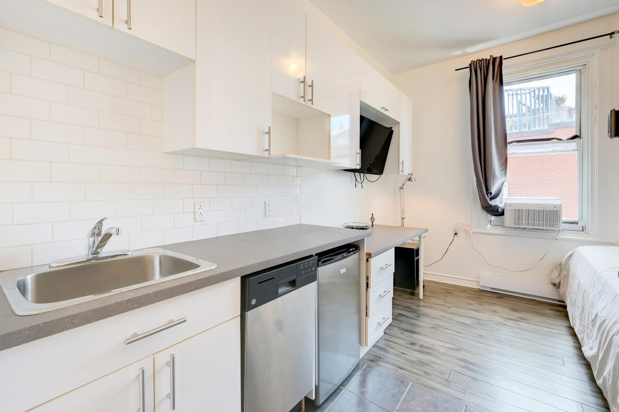 Chez Mont Royal Apartments! Appartement *