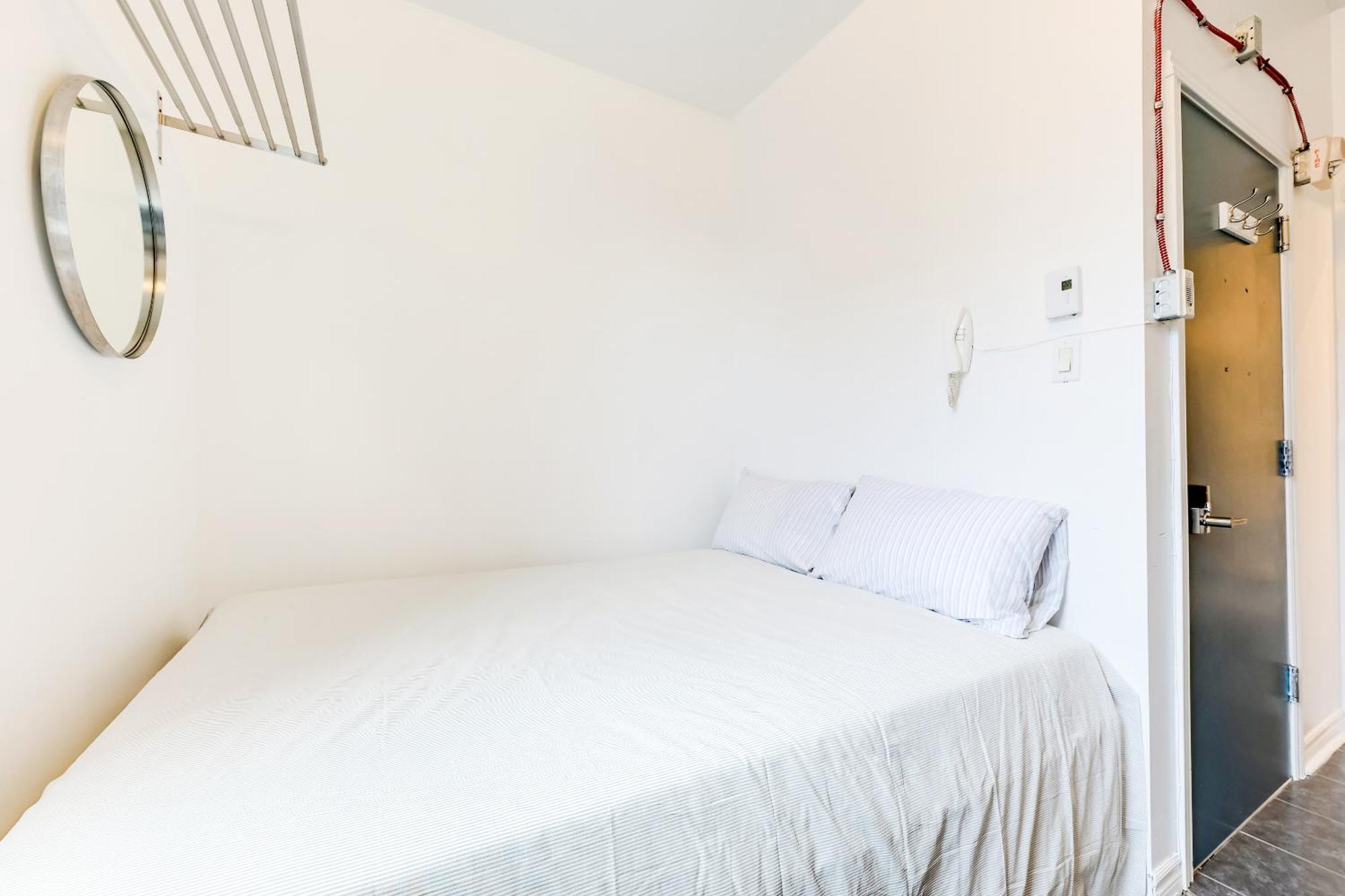 Chez Mont Royal Apartments! Appartement